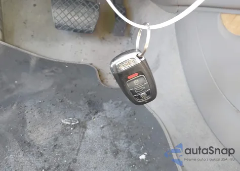 2010 Audi A4 2.0T Premium z USA, uszkodzony, nr VIN WAUFFAFL4AN063426